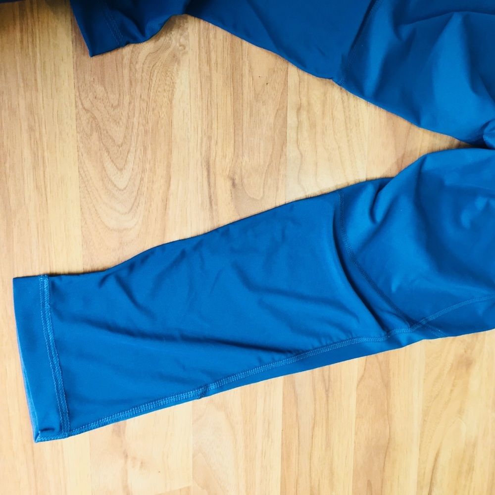 Cropped yoga pants - Picture 6 of 6